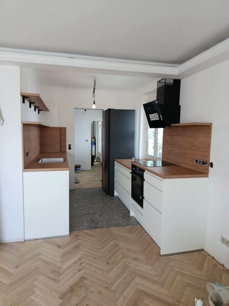 Danküchen Brigittenau / Tischlerei Mess – Küchenplanung, Küchenmontage und Tisch
