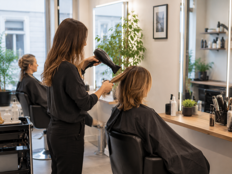 Friseur, Haarstyling und Extensions in Salzburg – Sturmayr Coiffeure